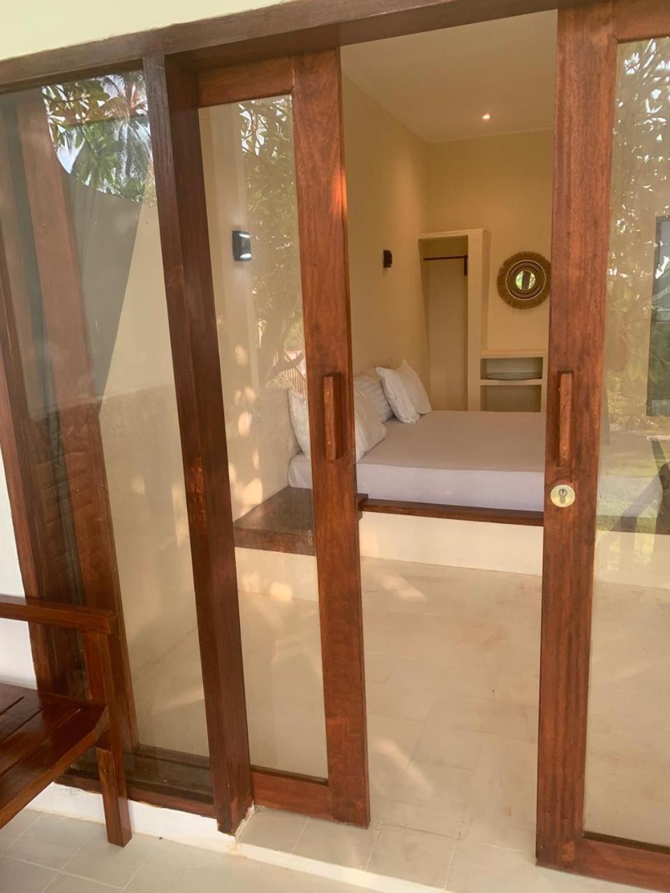 Lombok Coconut Hotel Mangsit Екстер'єр фото